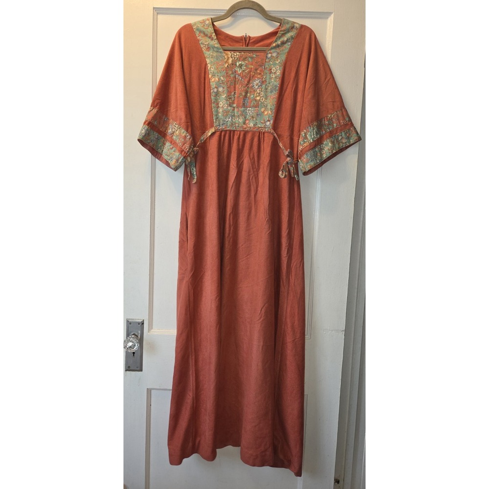Vintage 70's Prairie Maxi Dress. Coral With Floral Bib Design. Cinchable Ties M